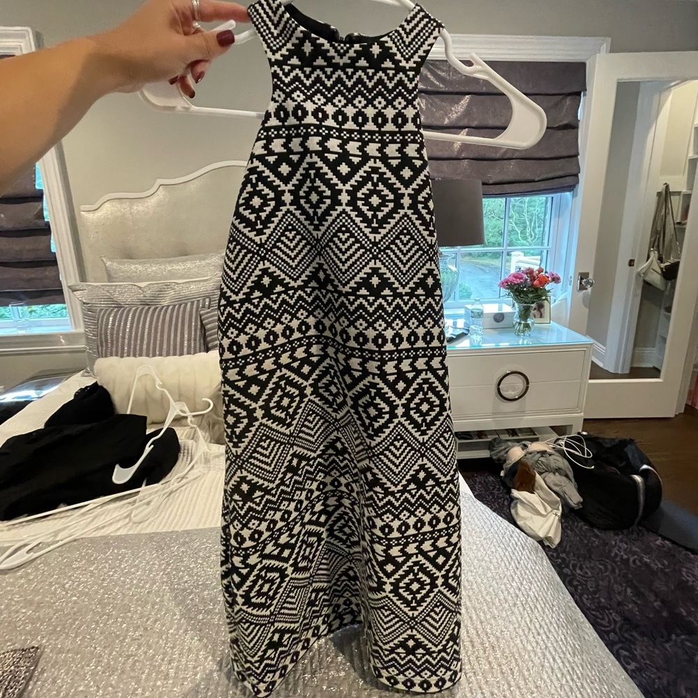 Parker dress. Size XS. Worn once. Zig zag pattern